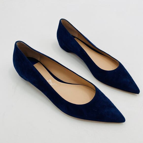 Stuart Weitzman 38 navy blue pointed toe suede flats - Picture 1 of 7